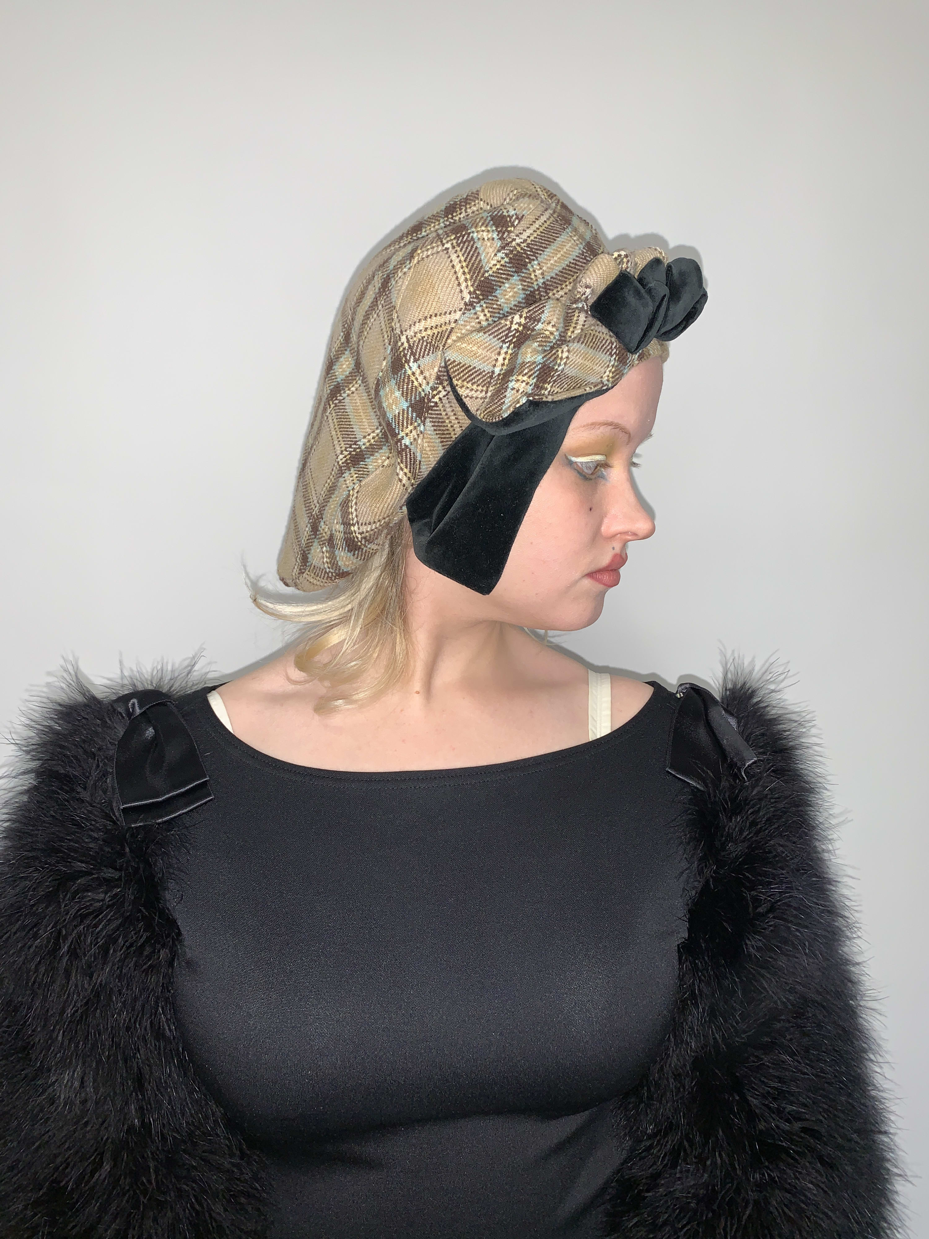 帽子 Vivienne Westwood 90s Orb Check Beret Vivienne Westwood Orb Beret Hat Beige Logo Cap Size S - M