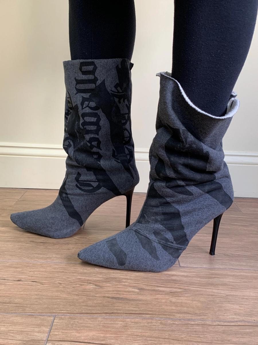 'Enfer' Runway Sample Slouchy Heels in Dark Gray product image