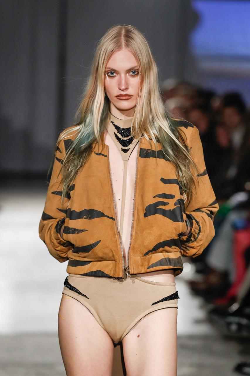 Collection 007 - ENFER look