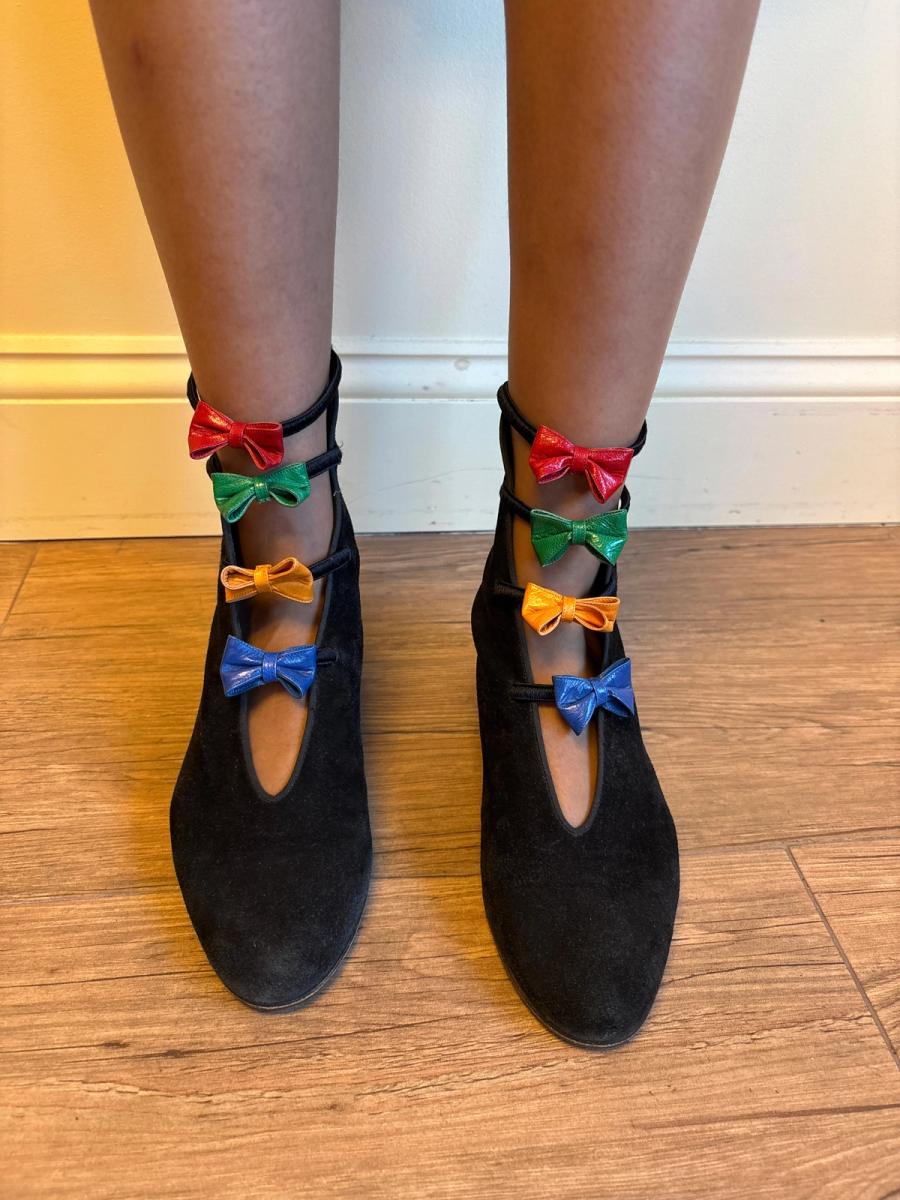 Maud Frizon Black Suede Bow Shoes product image