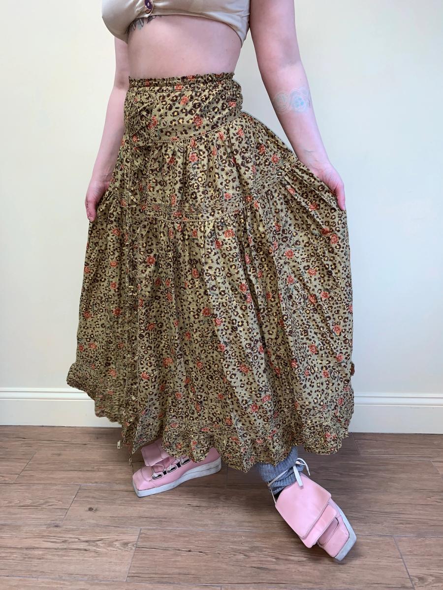 Kankeo Isao Cheetah Print Petticoat product image