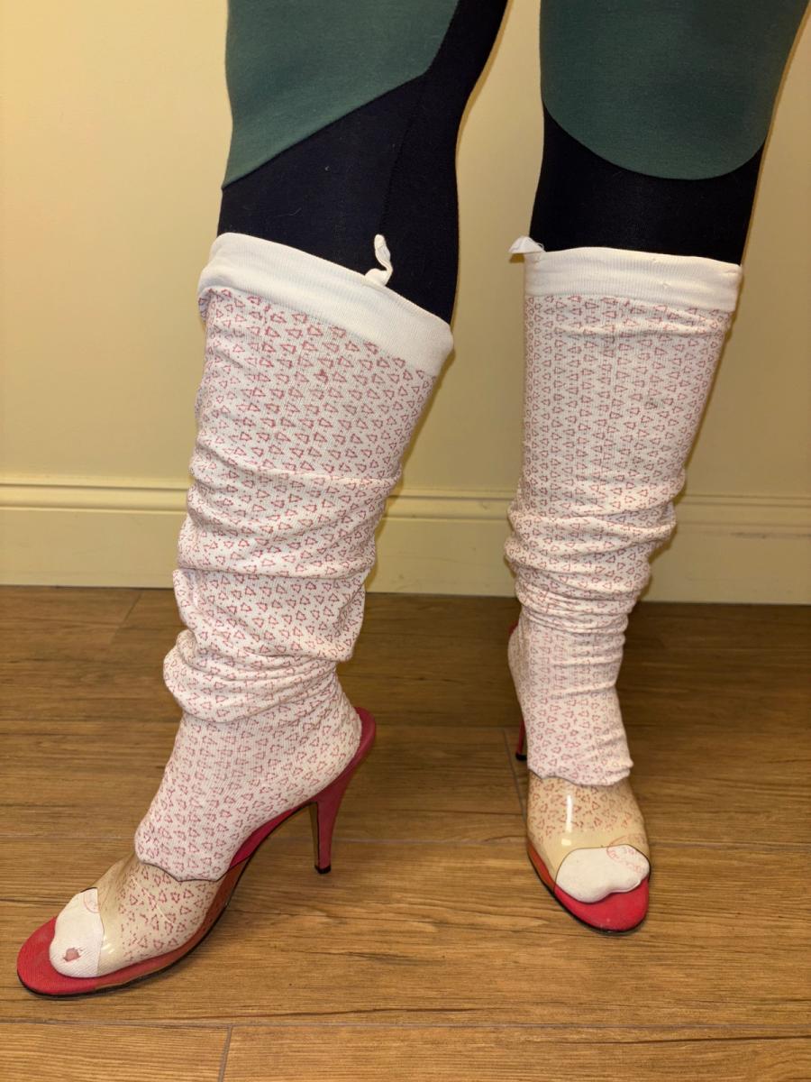 1890s Triangle Print Louvre Stockings  product image