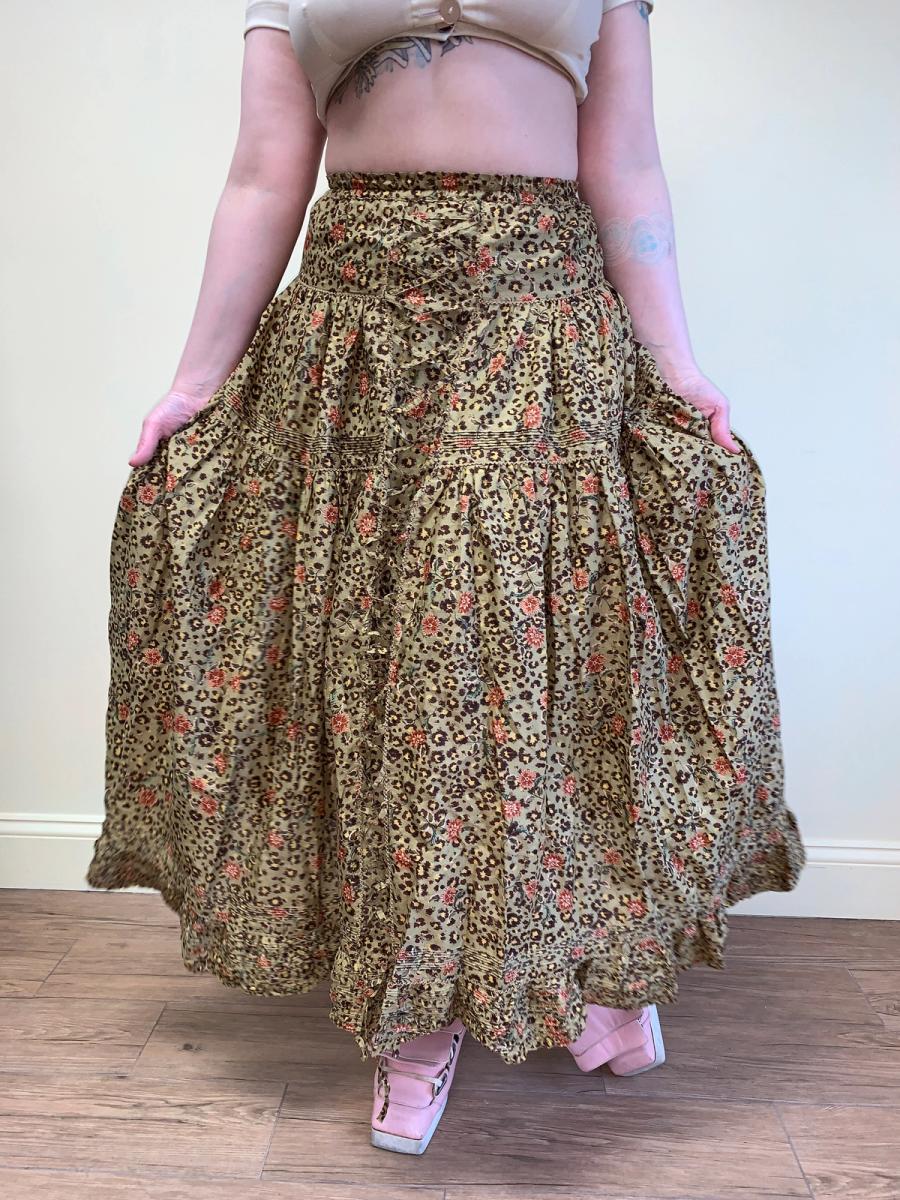 Kankeo Isao Cheetah Print Petticoat product image