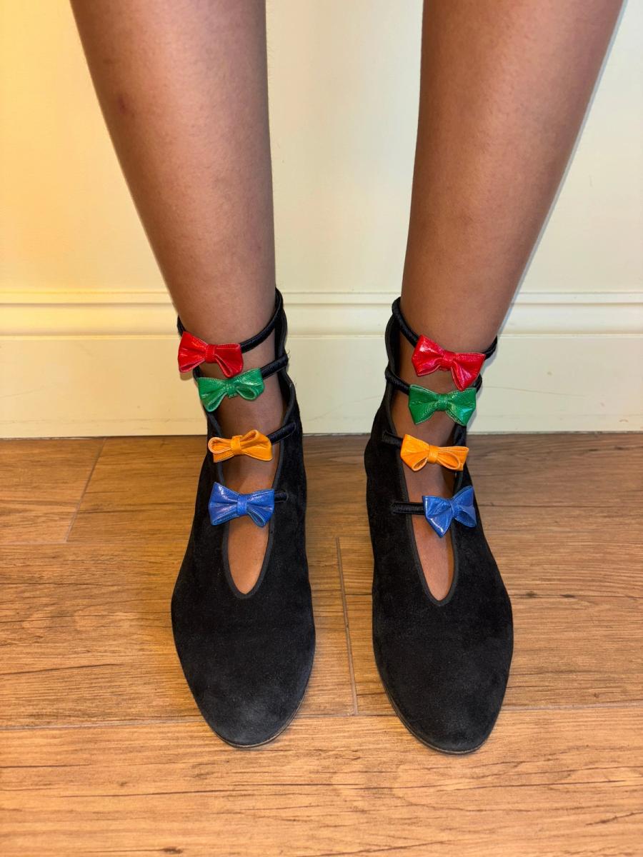 Maud Frizon Black Suede Bow Shoes product image