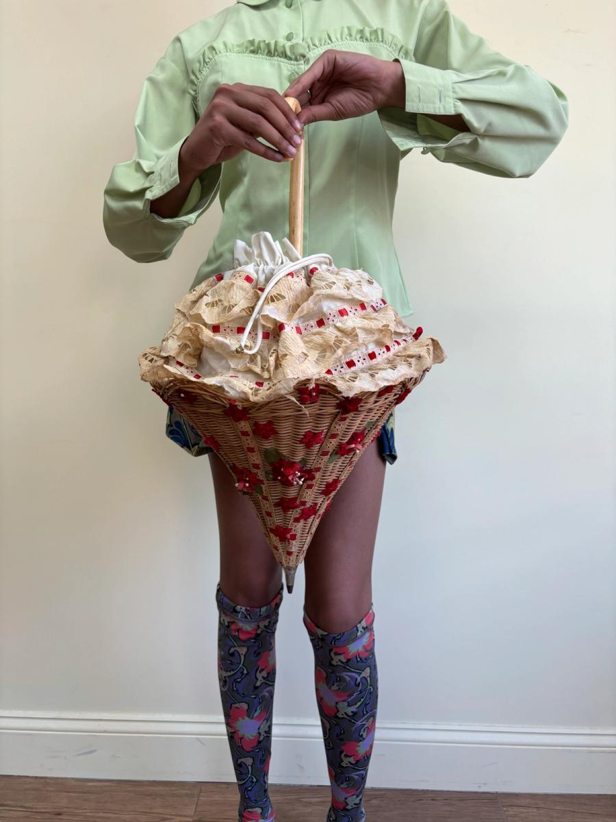 1940s Umbrella Shaped Wicker Purse product image