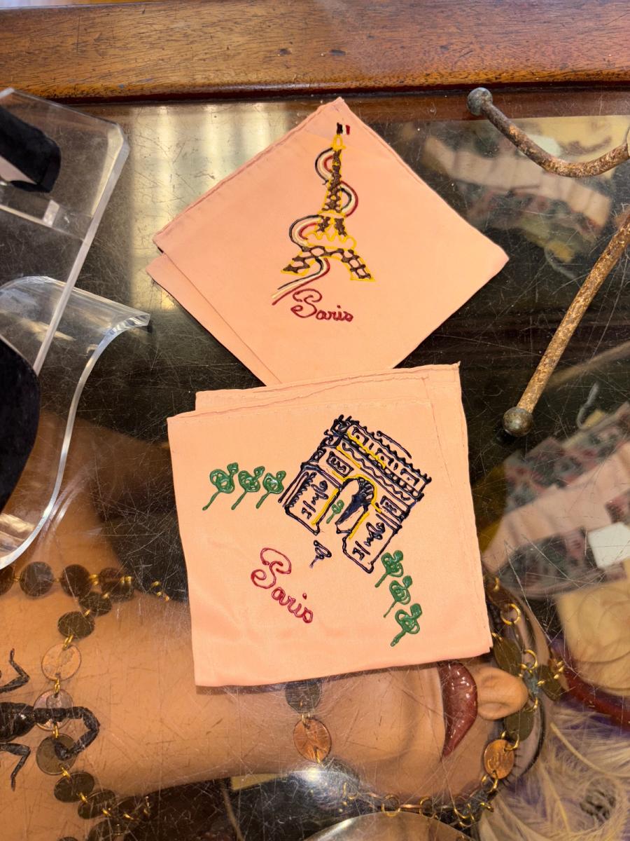 1940s Paris Souvenir Set product image