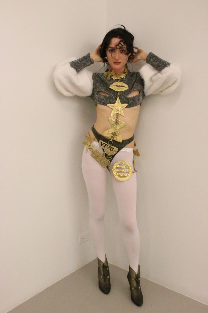 Collection 006 - SEZX look