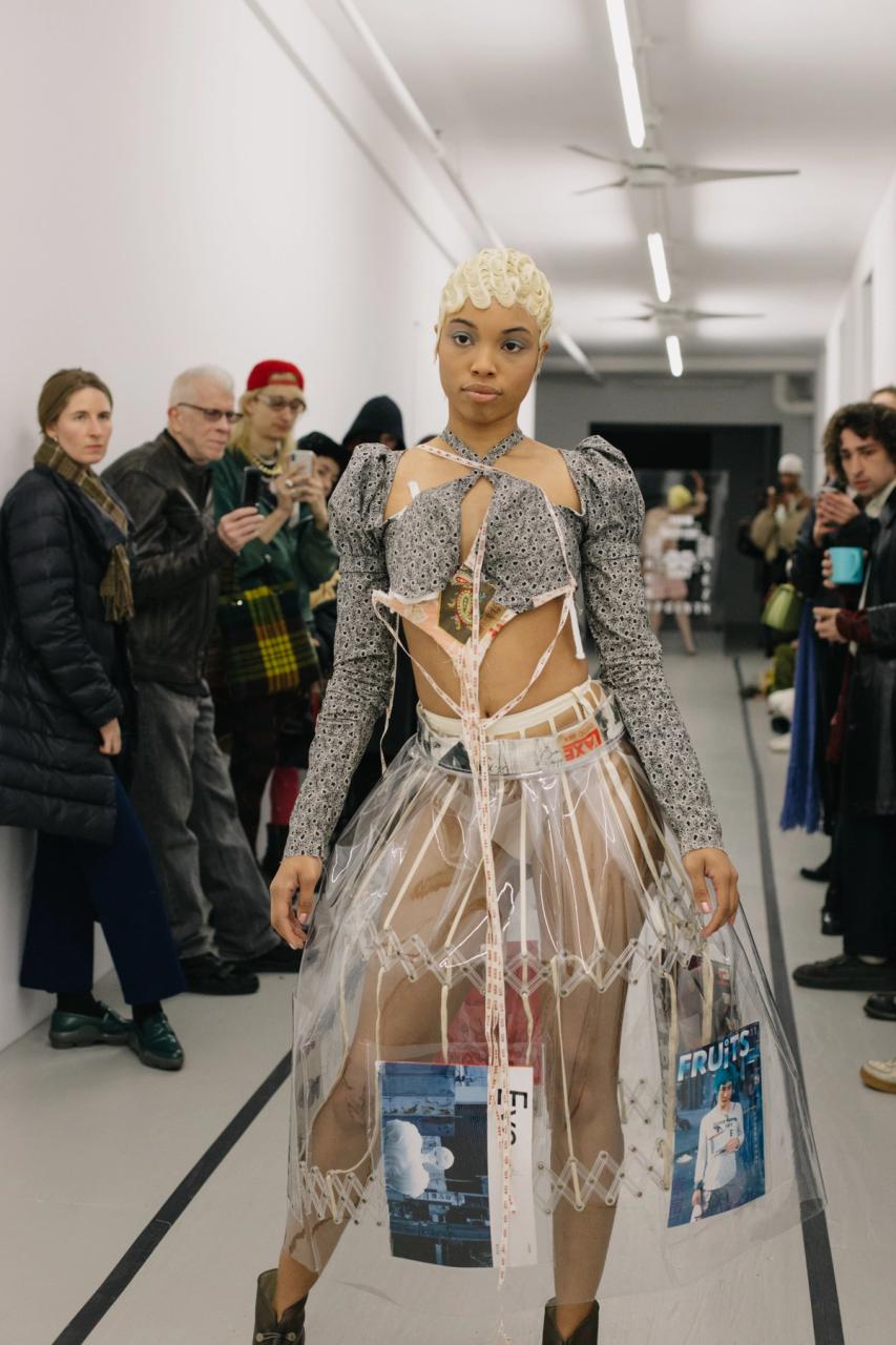 Collection 006 - SEZX look