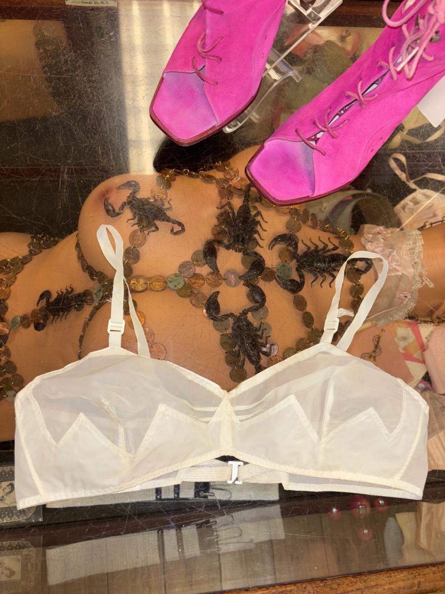 1950s French Bullet Bra with Jagged Design product image