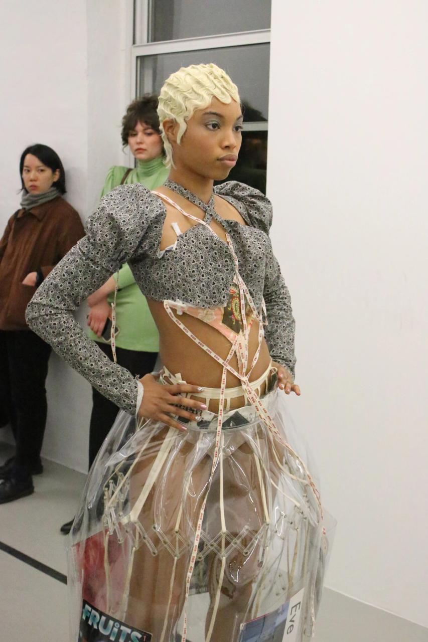 Collection 006 - SEZX look