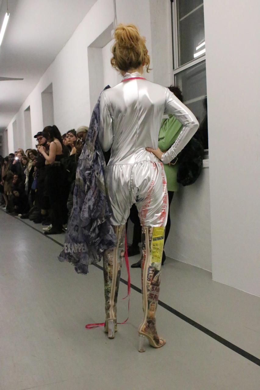 Collection 006 - SEZX look