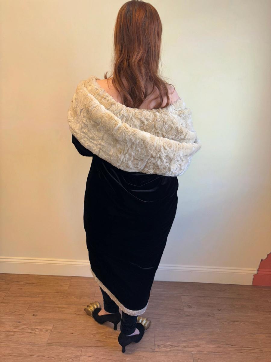 Norma Kamali 1920s- Inspired Velvet Coat product image