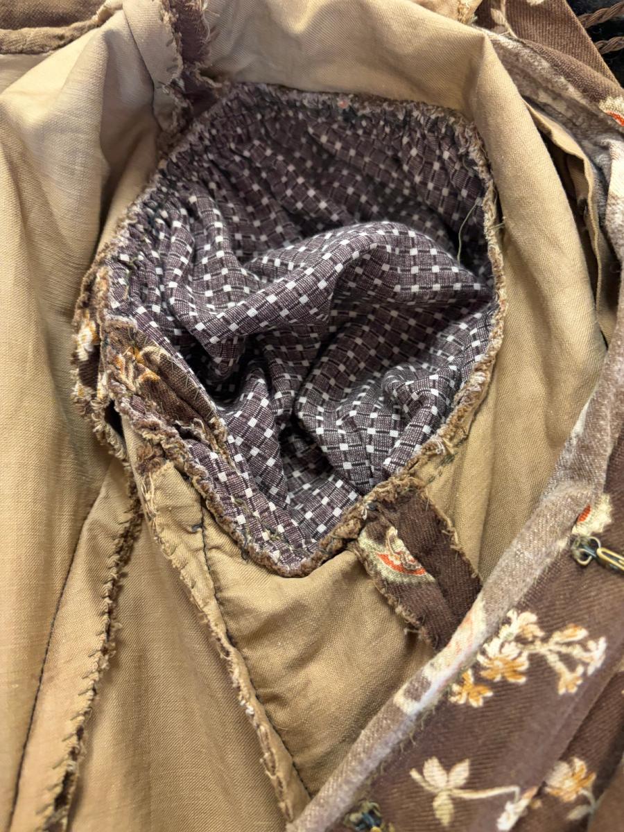 Victorian Brown Paisley Wrapper product image