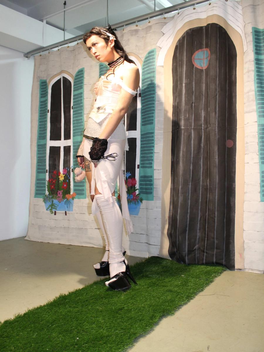 Collection 004 - Mew+ look