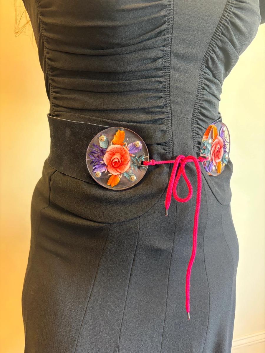 80s Reverse Carved Lucite Flower Belt product image