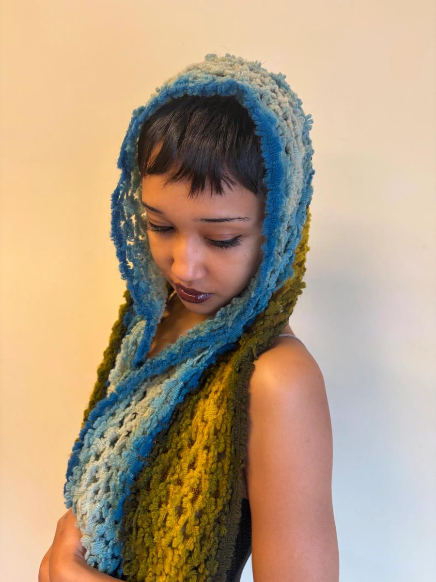 Victorian Blue Green Ombré Knit Scarf  product image