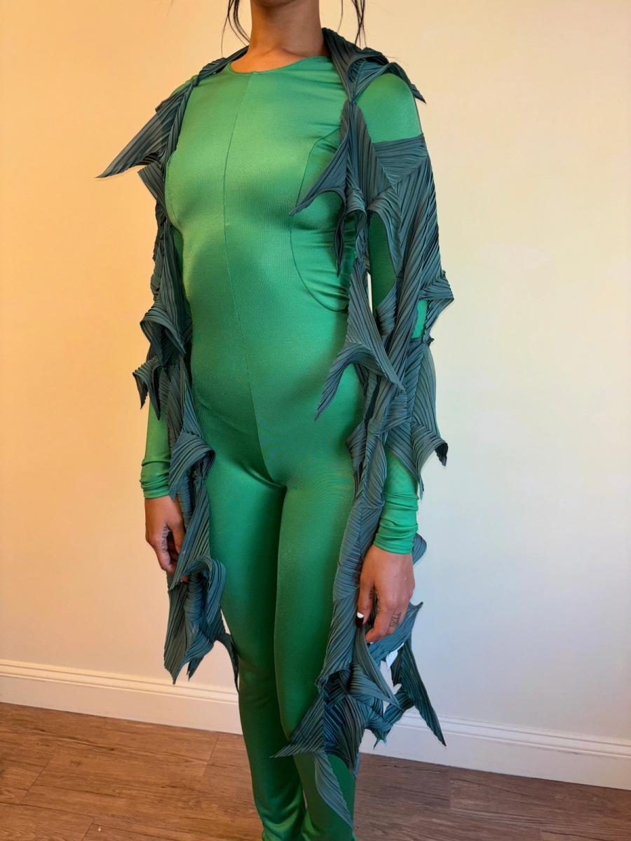 Issey Miyake Pleated Green Spiky Scarf product image