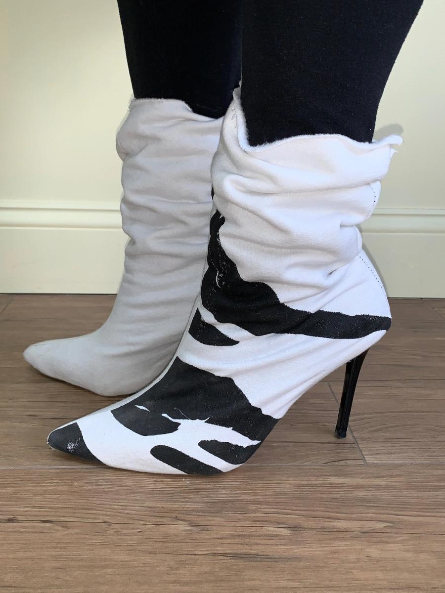 'Enfer' Runway Sample Slouchy Heels in White product image