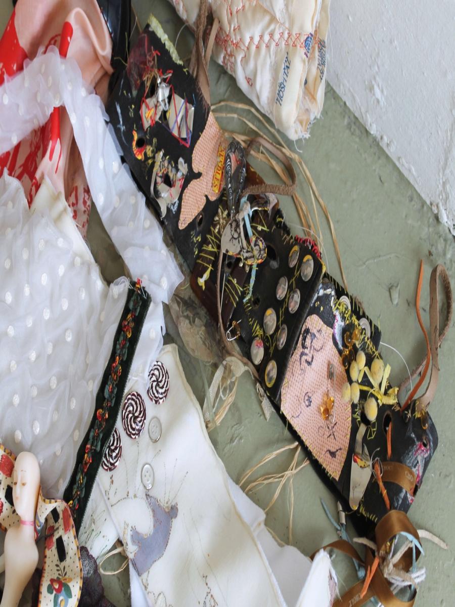 Collection 004 - Mew+ look