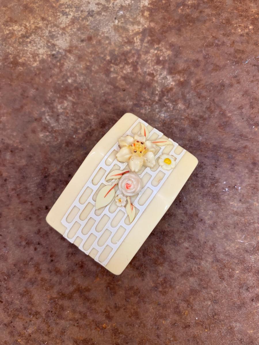 20s/30s Celluloid Flower Clip product image