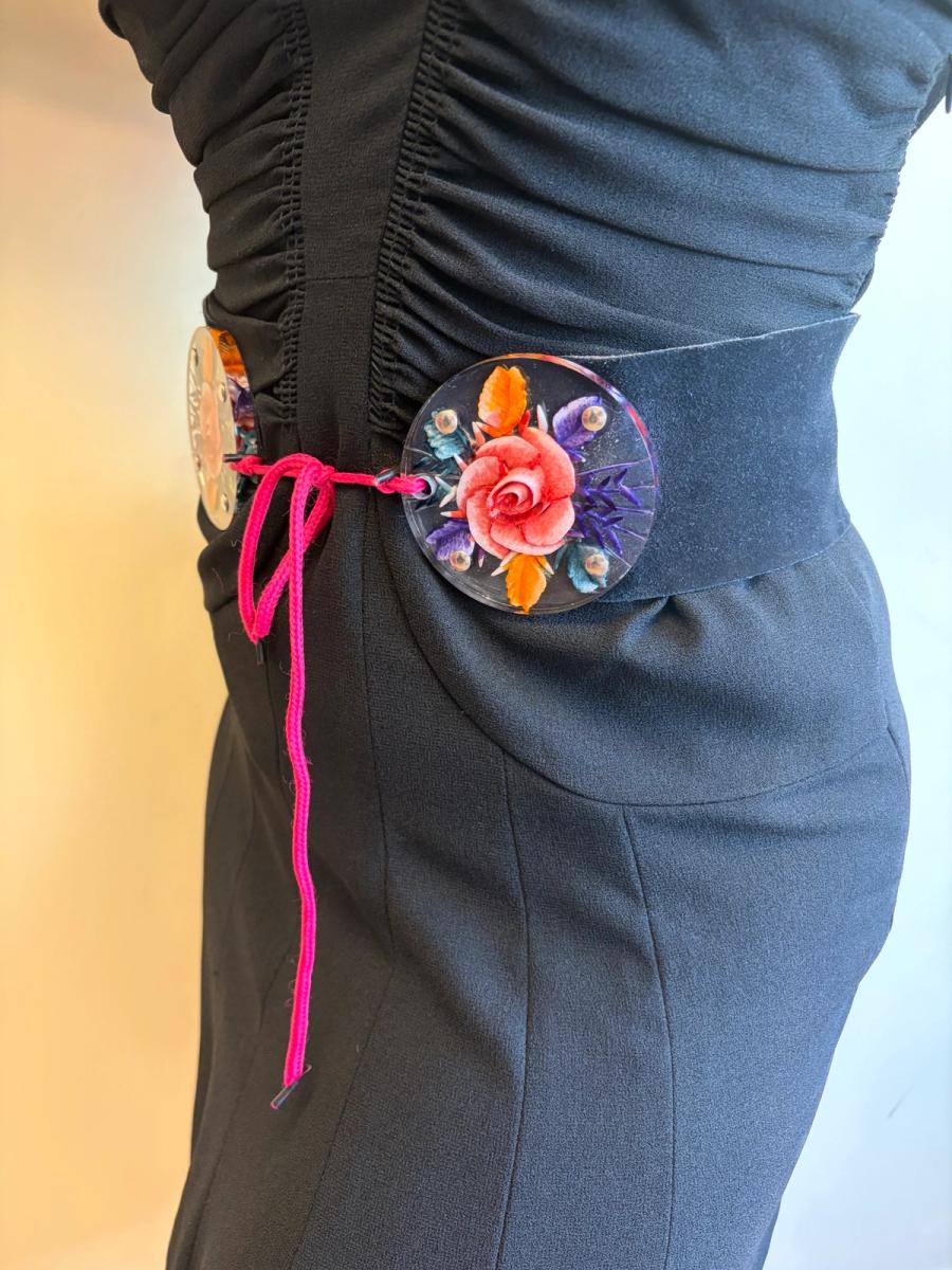 80s Reverse Carved Lucite Flower Belt product image