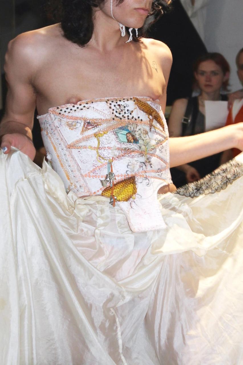 Collection 004 - Mew+ look