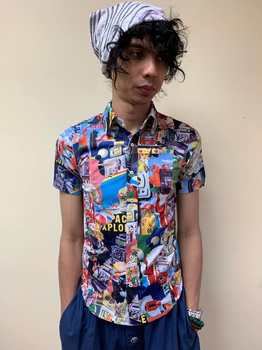 Heretic Goes Round Retro Robot Shirt product image
