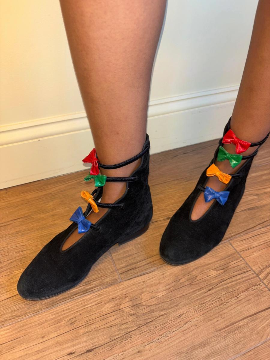 Maud Frizon Black Suede Bow Shoes product image
