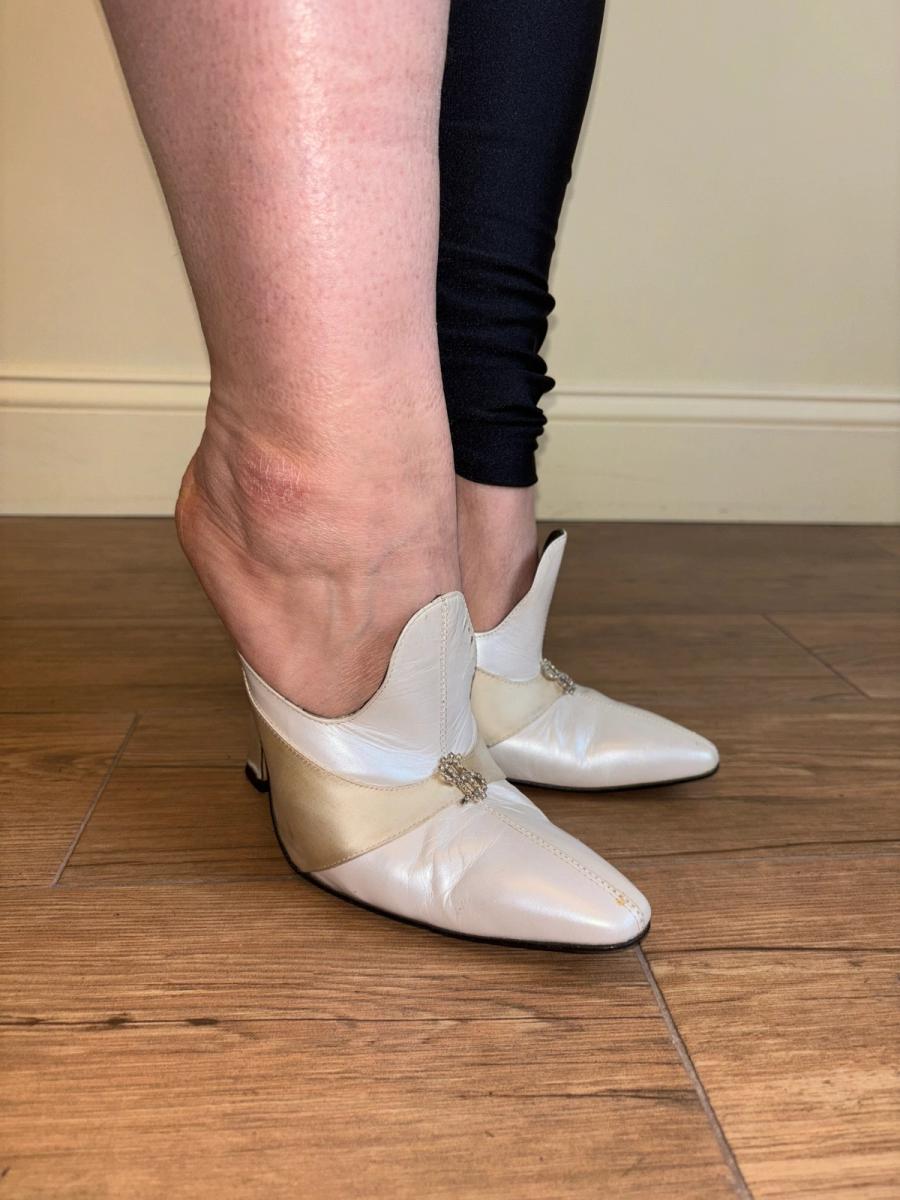 Anna Molinari Dollar Sign Pumps product image