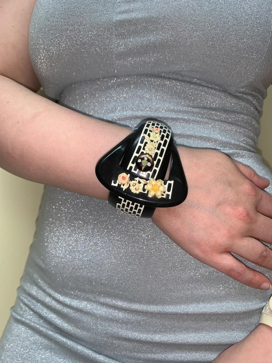 20s/30s Celluloid Buckle Bangle Set product image