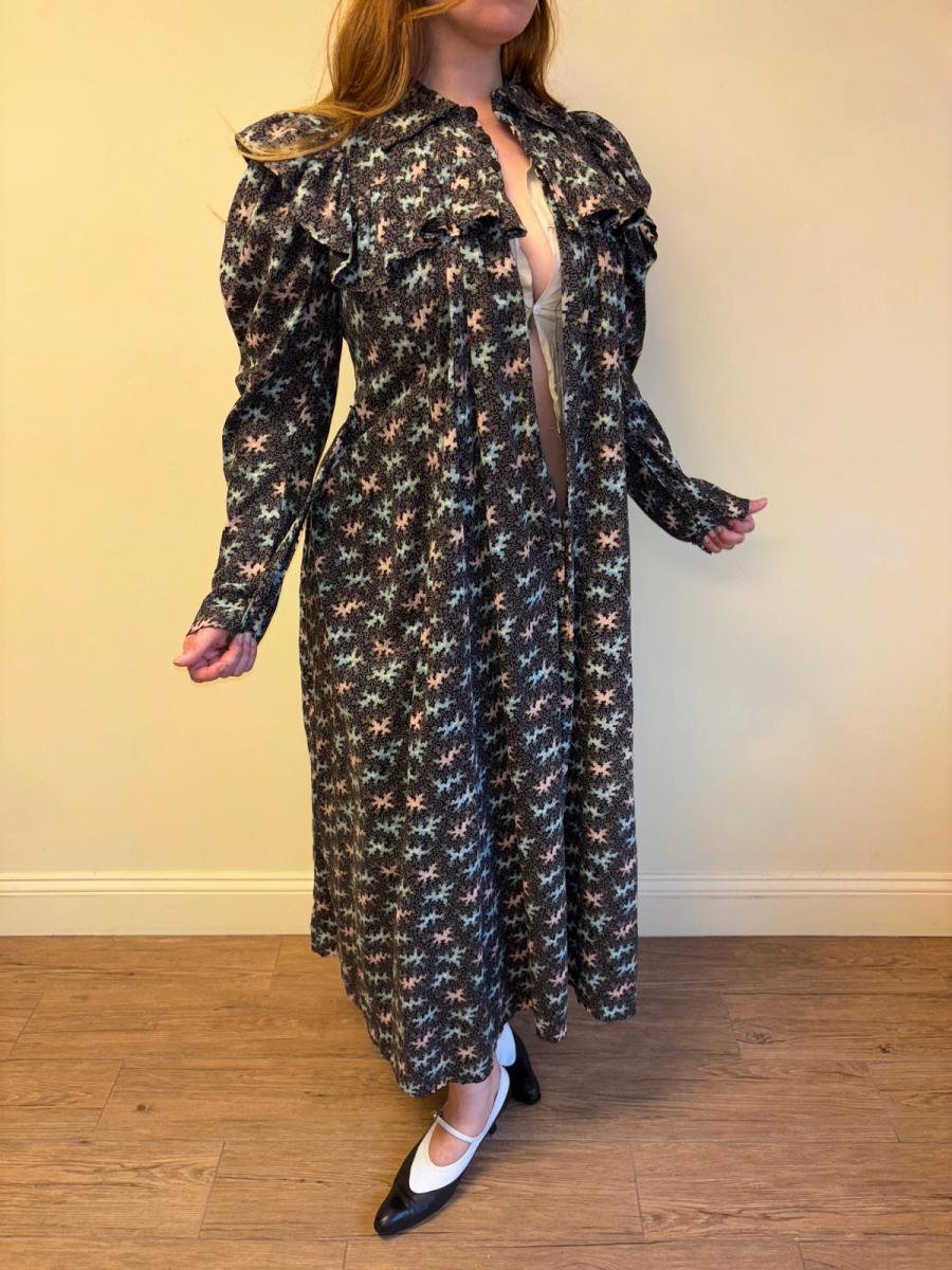 1800s Vermicular Print Vibrant Wrapper product image