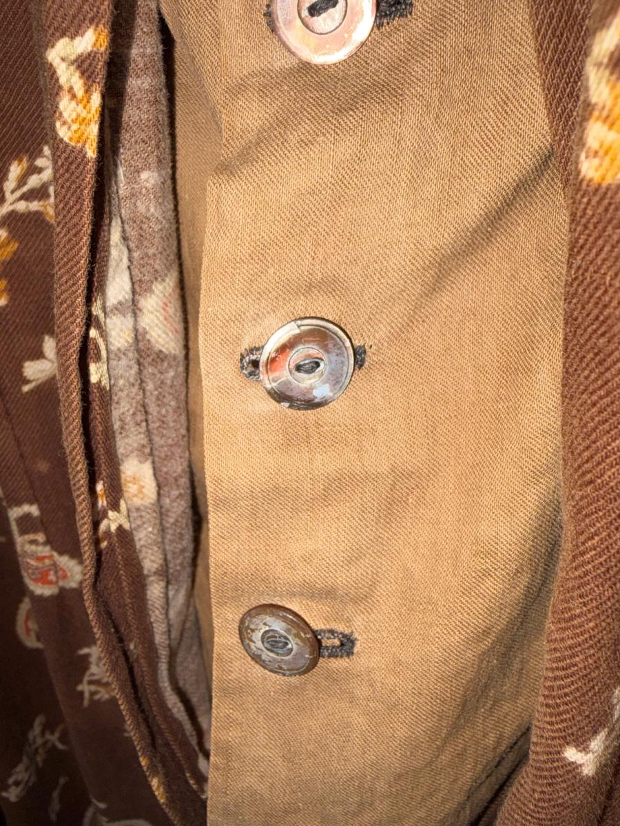 Victorian Brown Paisley Wrapper product image