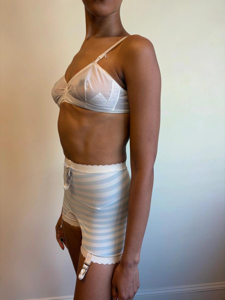 1950s French Bullet Bra with Jagged Design product image