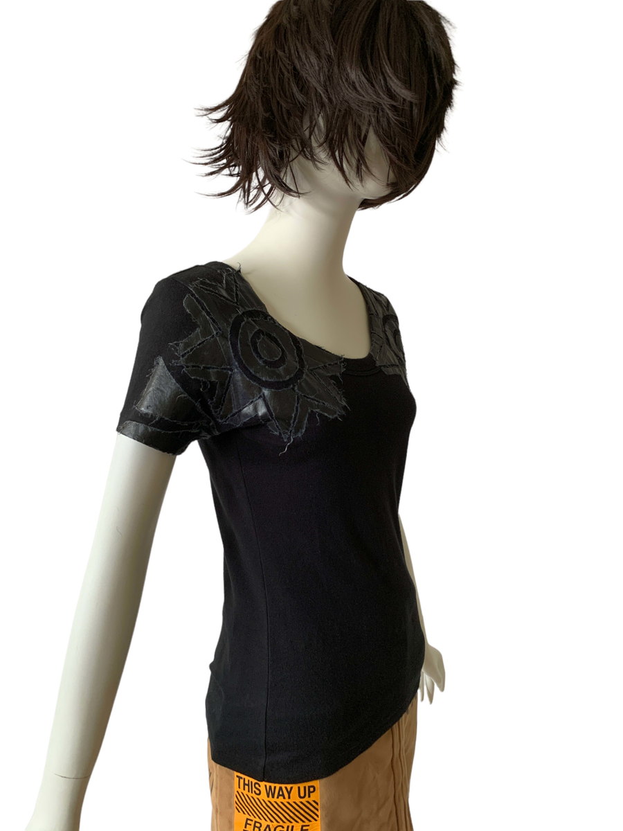 20471120 Paper Breastplate T-shirt product image