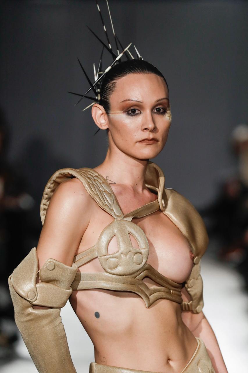 Collection 007 - ENFER look