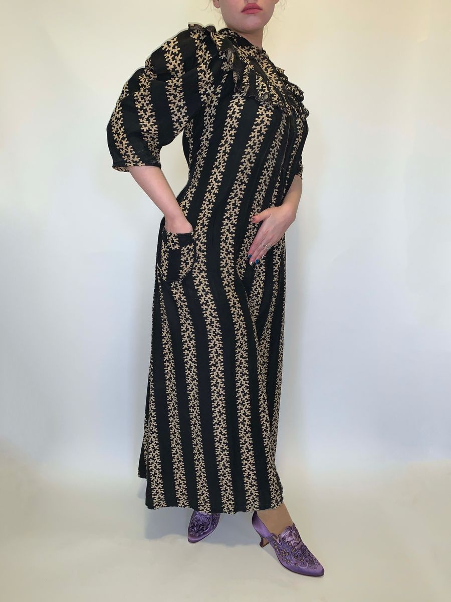 1800s Vermicular Print Wrapper product image