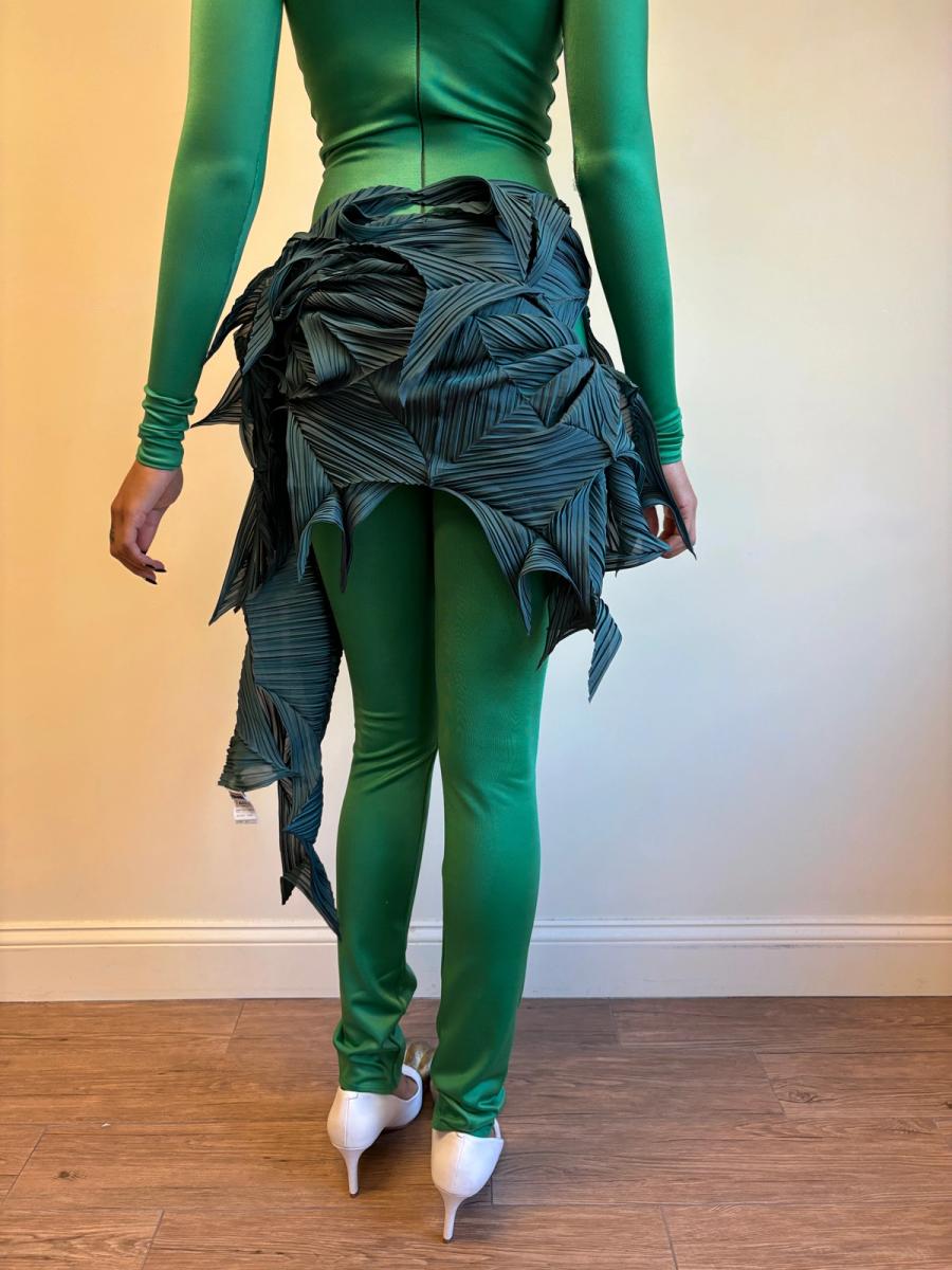 Issey Miyake Pleated Green Spiky Scarf product image