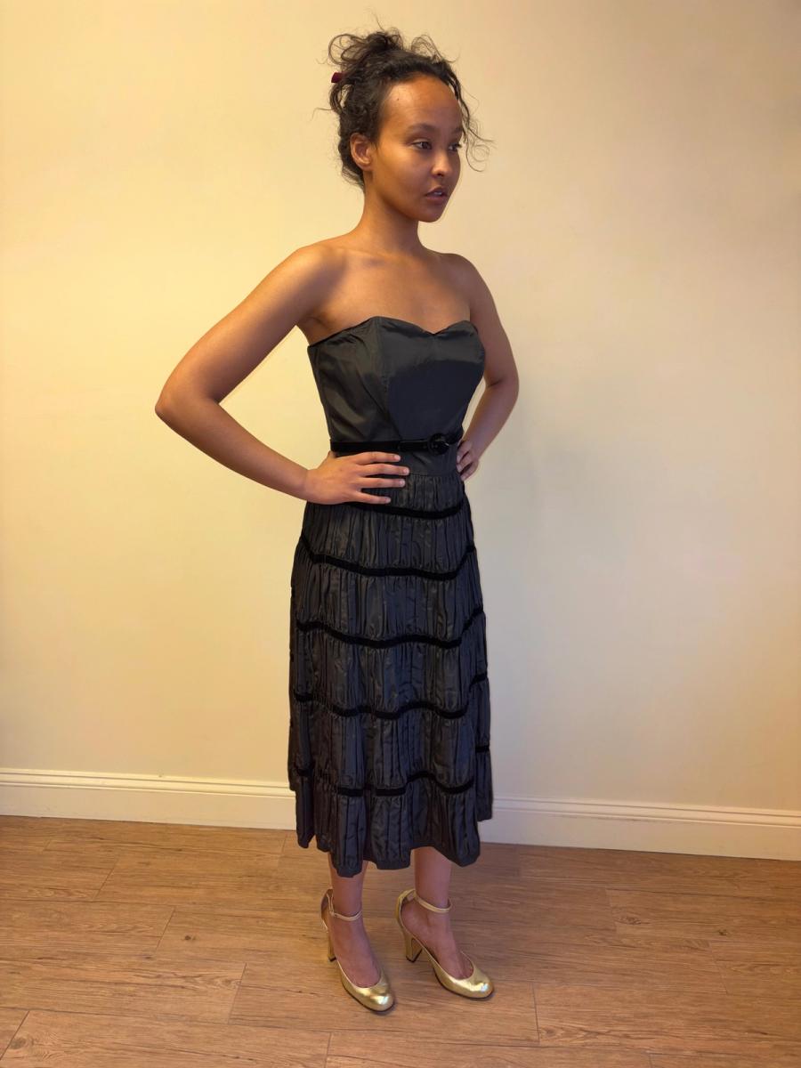 1950s Rembrandt Tiered Dress  product image