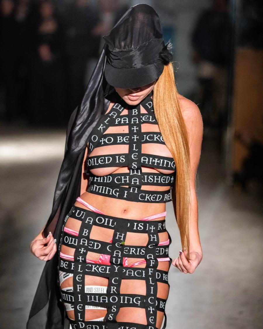 Collection 009 - DEAD CURRENCY look