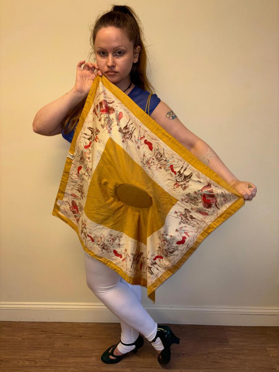 1900 Bull Fighter Reticule product image