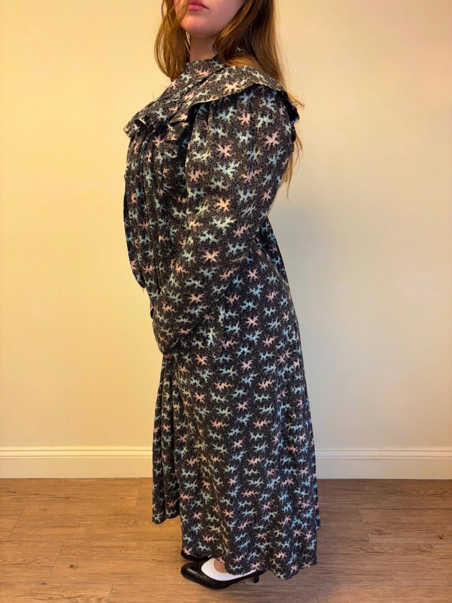 1800s Vermicular Print Vibrant Wrapper product image