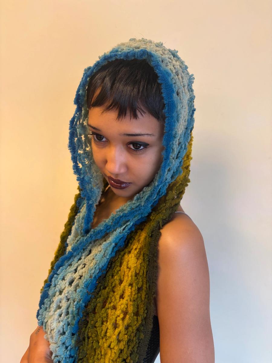 Victorian Blue Green Ombré Knit Scarf  product image