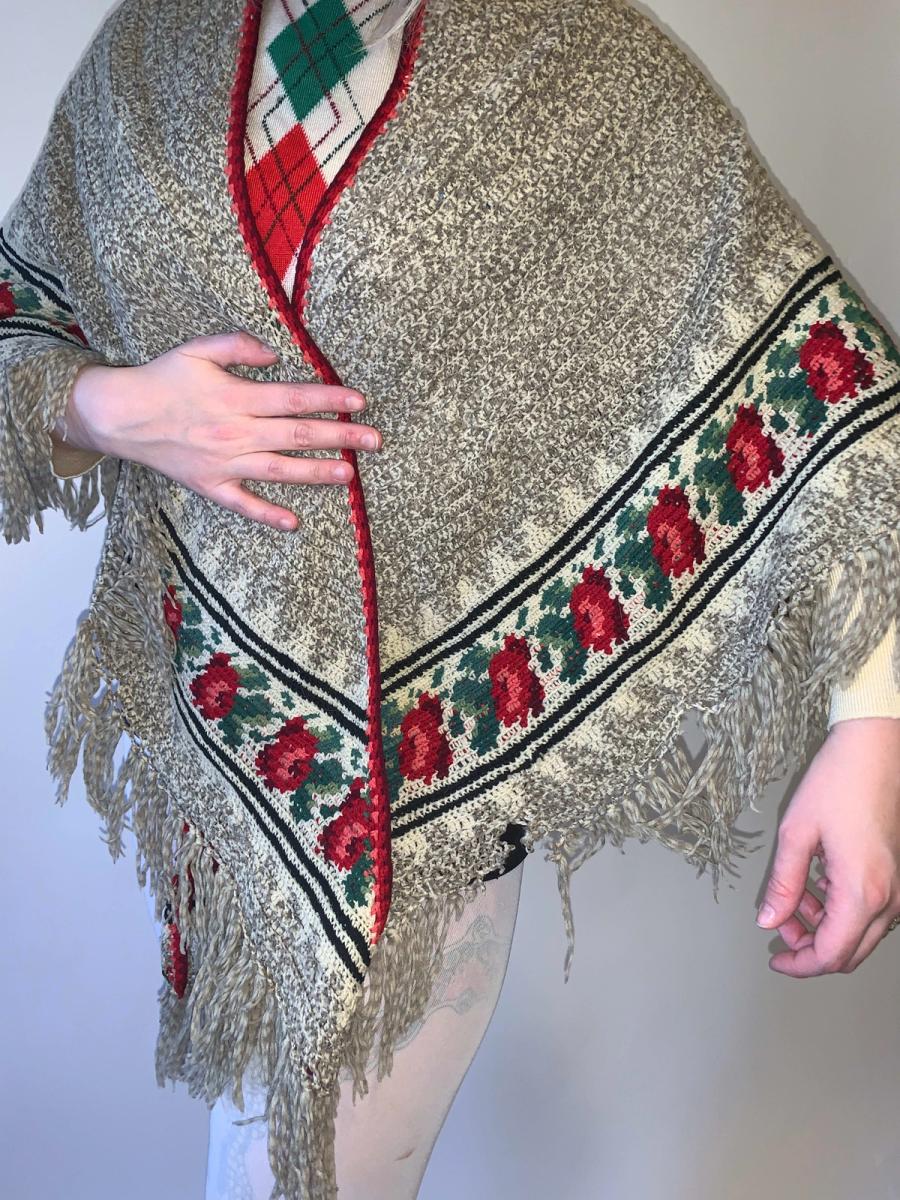 Victorian Rose Knit Shawl product image