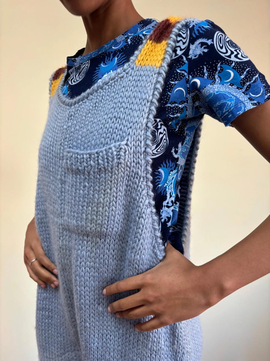 90s Pile of Trash Bee and Honeycomb Knit Jumper product image