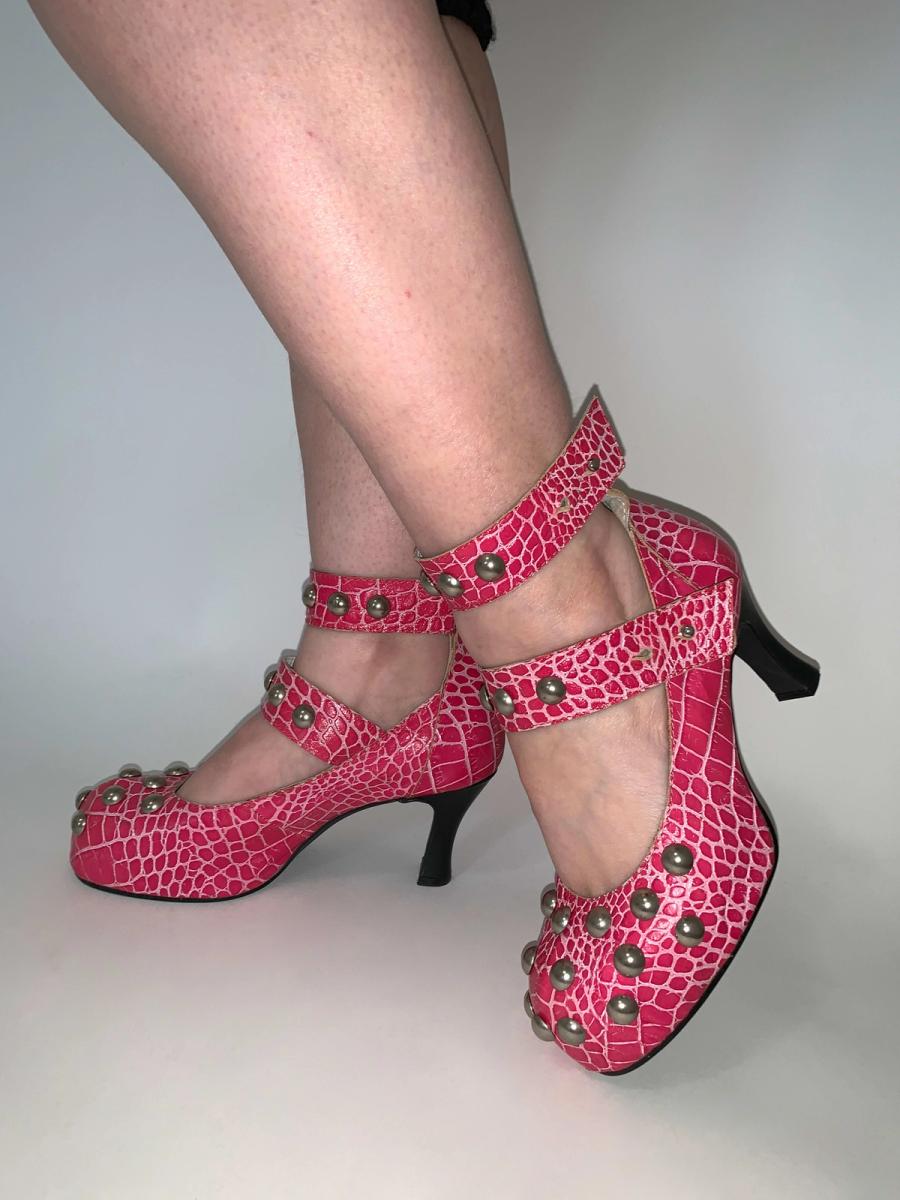 Nozomi Ishiguro Studded Pumps product image