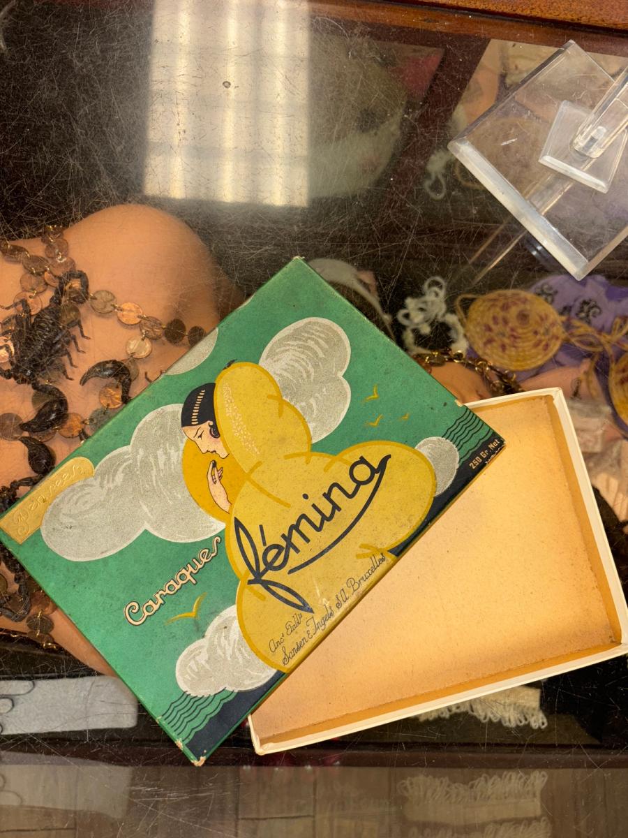 1930s Art Deco Chocolate Box product image