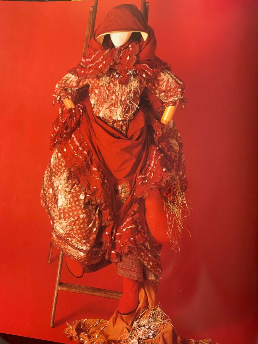 Wonderful World by Kaneko Isao Apron Skirt with Rich Embroidered Basket product image