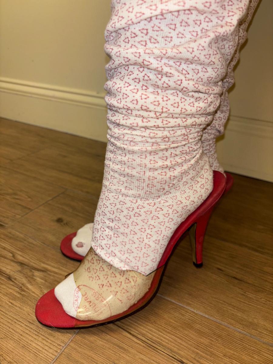 1890s Triangle Print Louvre Stockings product image