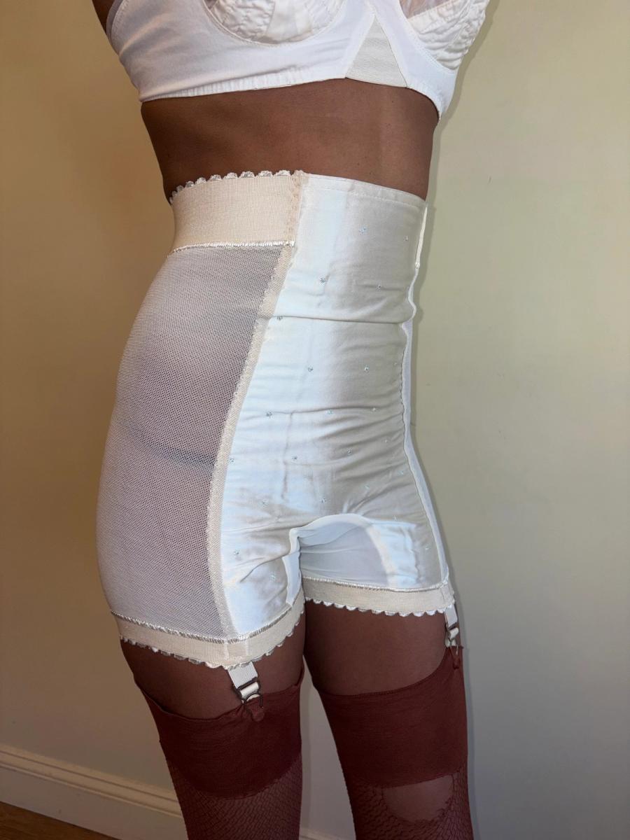 1940s-50s Polka-dot Embroidered Satin Girdle product image