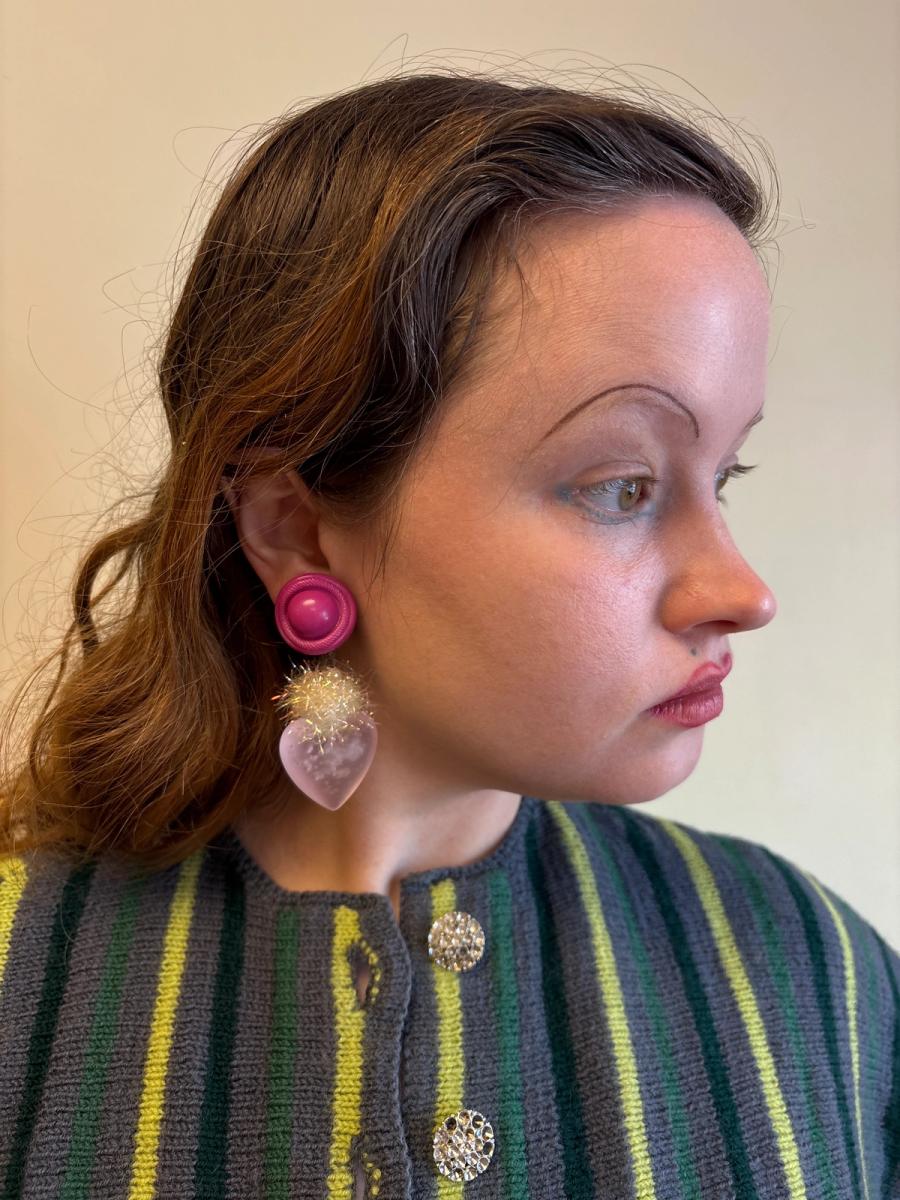 80s Oversized Heart Earrings product image